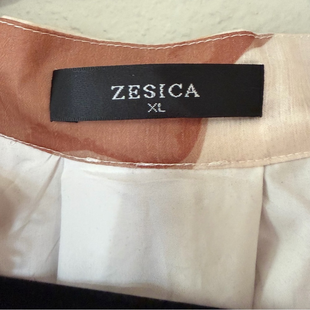 Zesica woman’s Cream & Brown Marble-Print Button Down Blouse size XL office - Picture 4 of 10